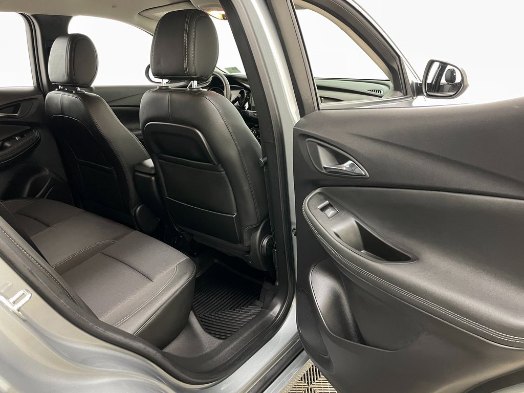 Certified 2023 Buick Encore GX Select w/ Sport Touring Package image 39