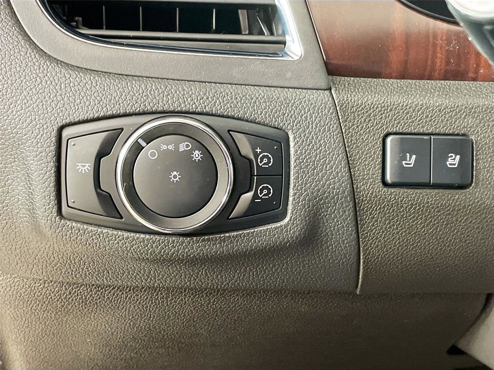 Used 2013 Ford Edge Limited image 14