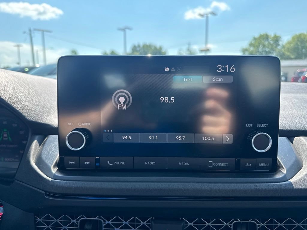 Certified 2023 Honda Accord EX image 34
