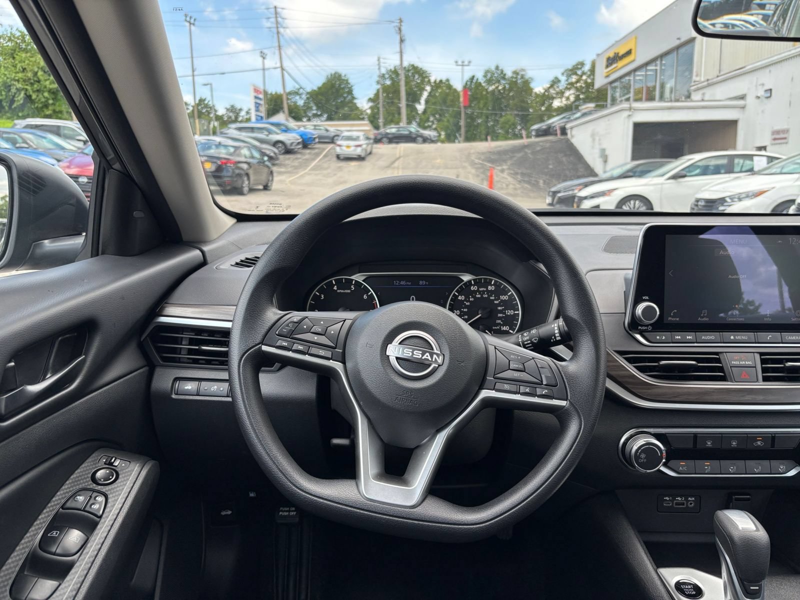Used 2026 Nissan Altima 2.5 SV FWD image 33