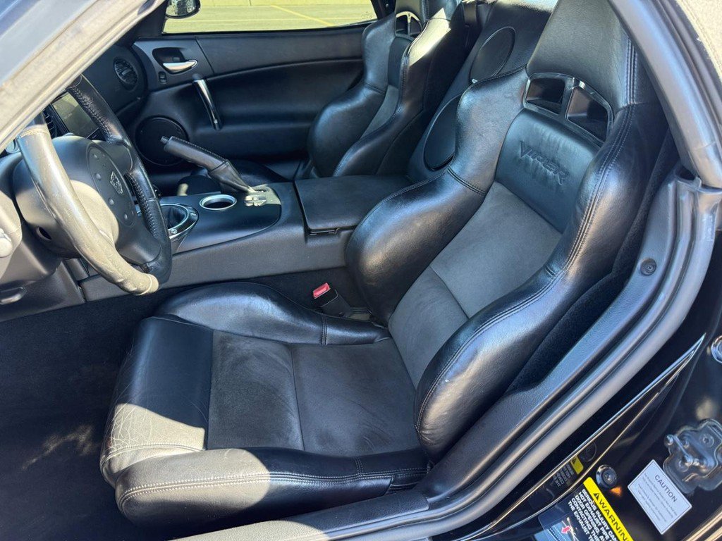 Used 2005 Dodge Viper SRT-10 image 30