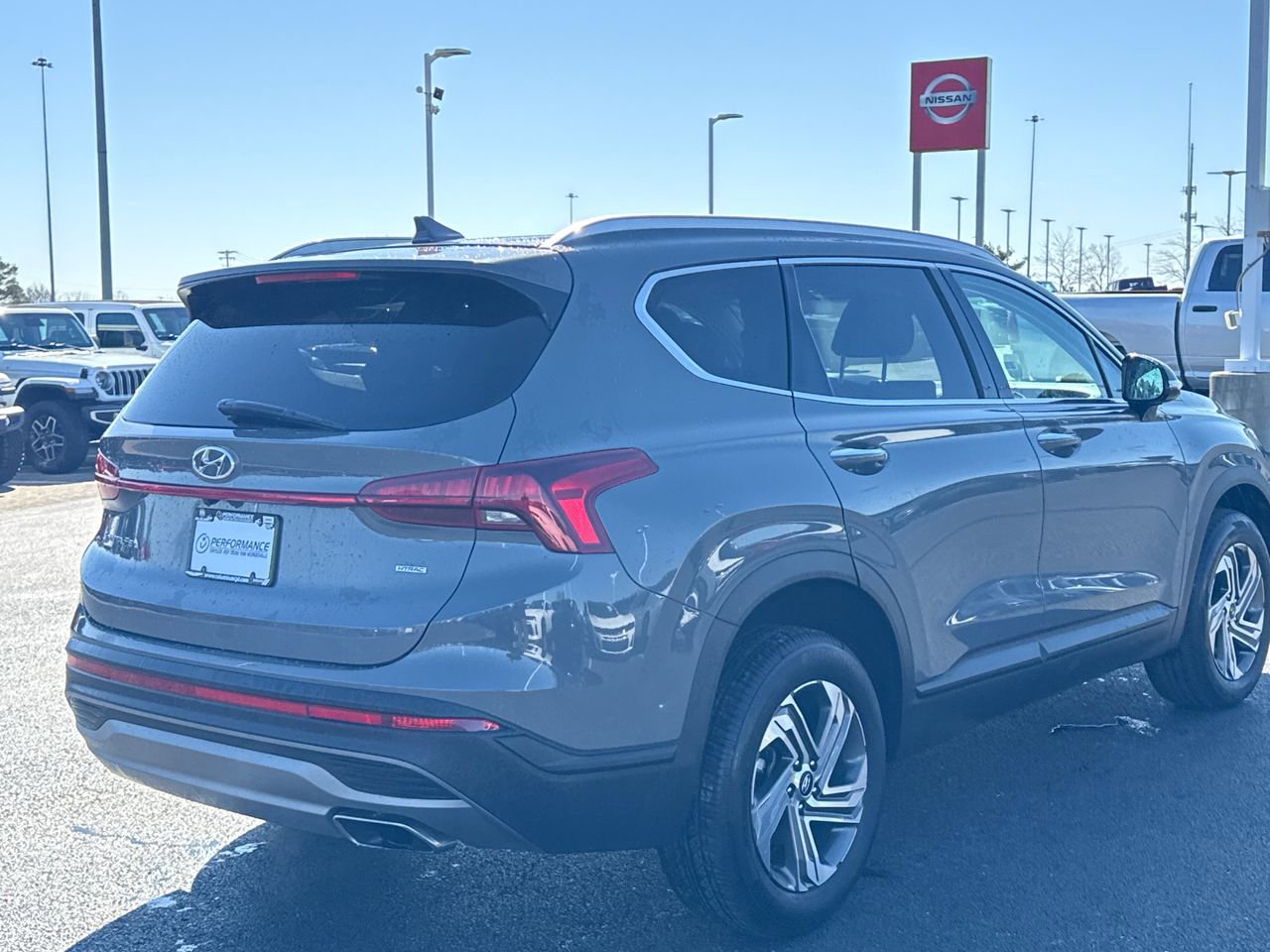 Used 2023 Hyundai Santa Fe SEL AWD/4WD image 3