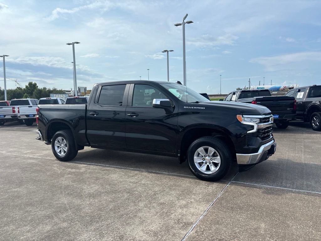 Used 2025 Chevrolet Silverado 1500 LT RWD image 7