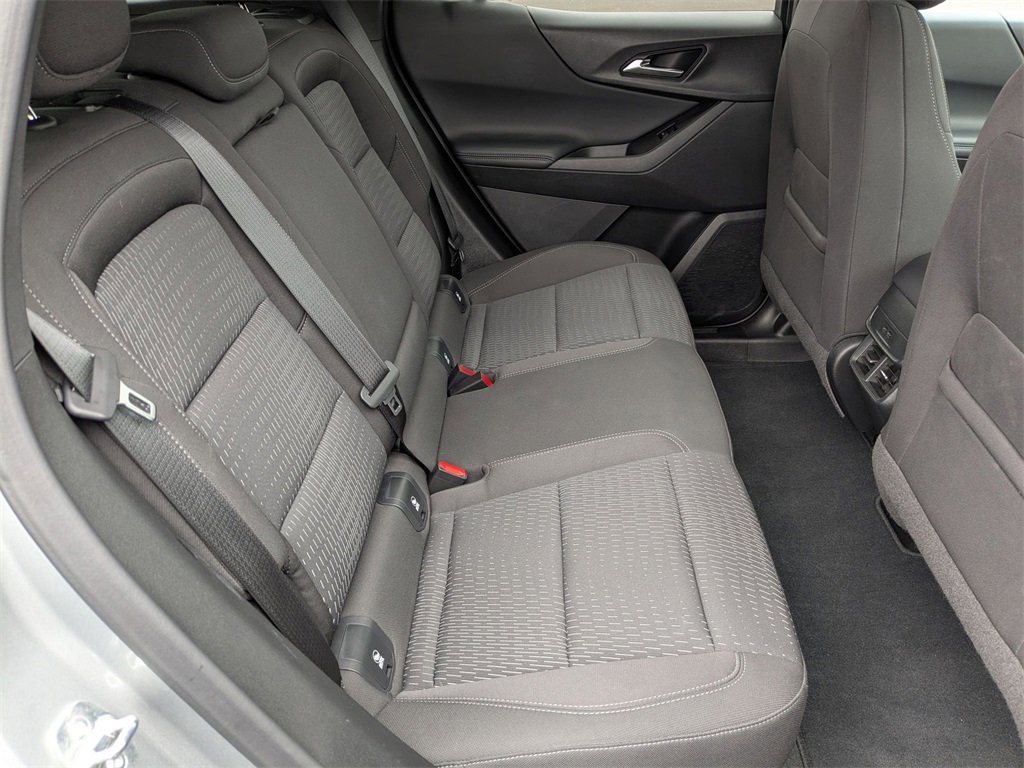 Used 2025 Chevrolet Equinox LT image 34