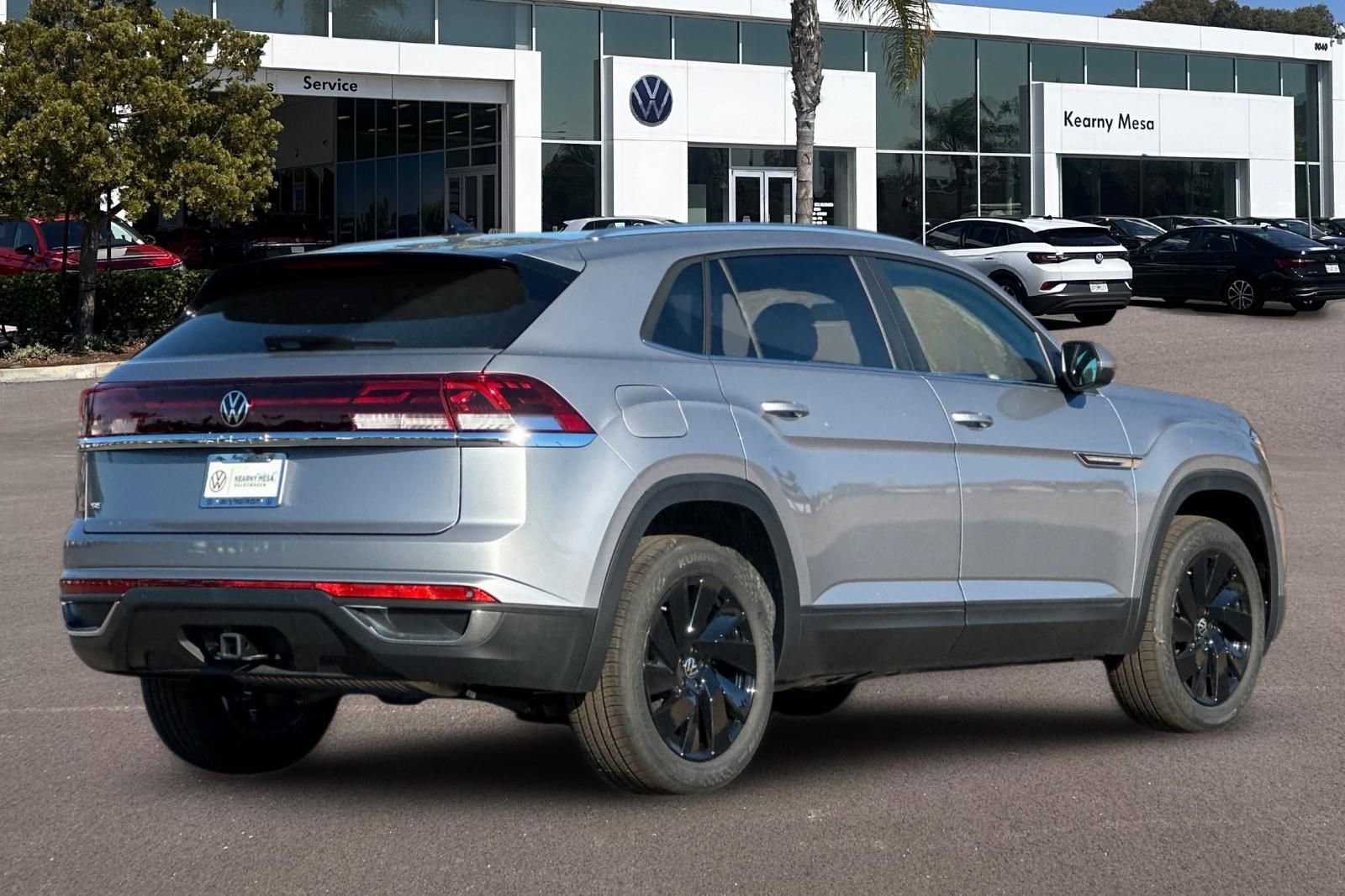 New 2026 Volkswagen Atlas Cross Sport SE FWD image 4