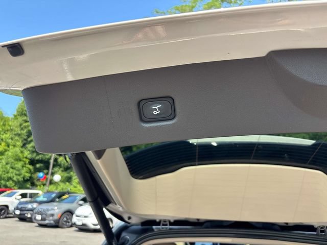 Used 2022 Lincoln Nautilus Reserve AWD/4WD image 16