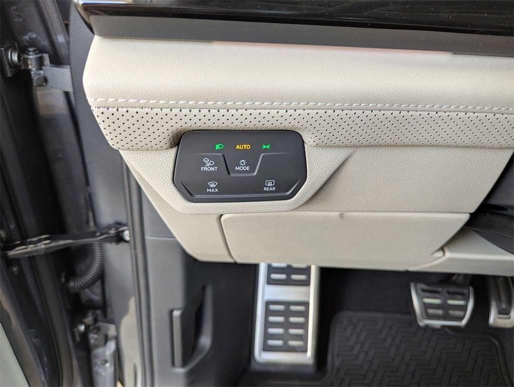 New 2025 Volkswagen Atlas SEL Premium R-Line image 19