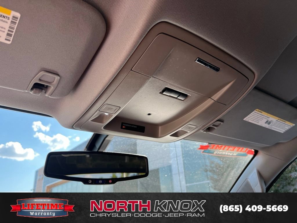 Used 2017 Chevrolet Silverado 1500 LT w/ All Star Edition AWD/4WD image 9