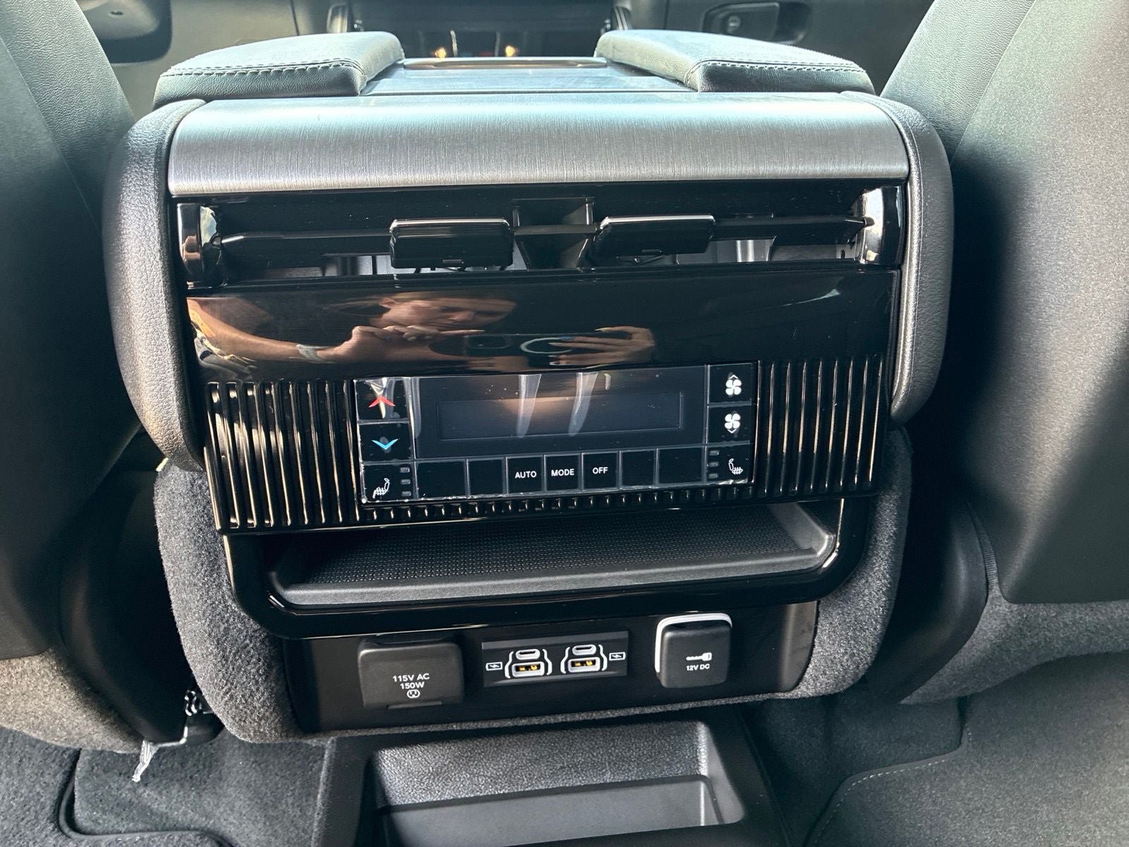 New 2026 Jeep Grand Wagoneer L Limited AWD/4WD image 18