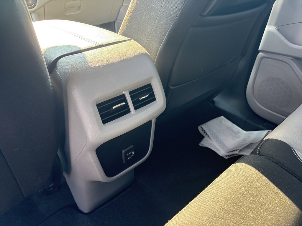 Used 2023 GMC Terrain SLE w/ Driver Convenience Package image 26