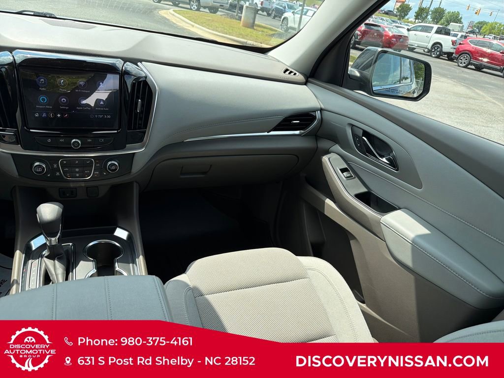 Used 2021 Chevrolet Traverse LT FWD image 34