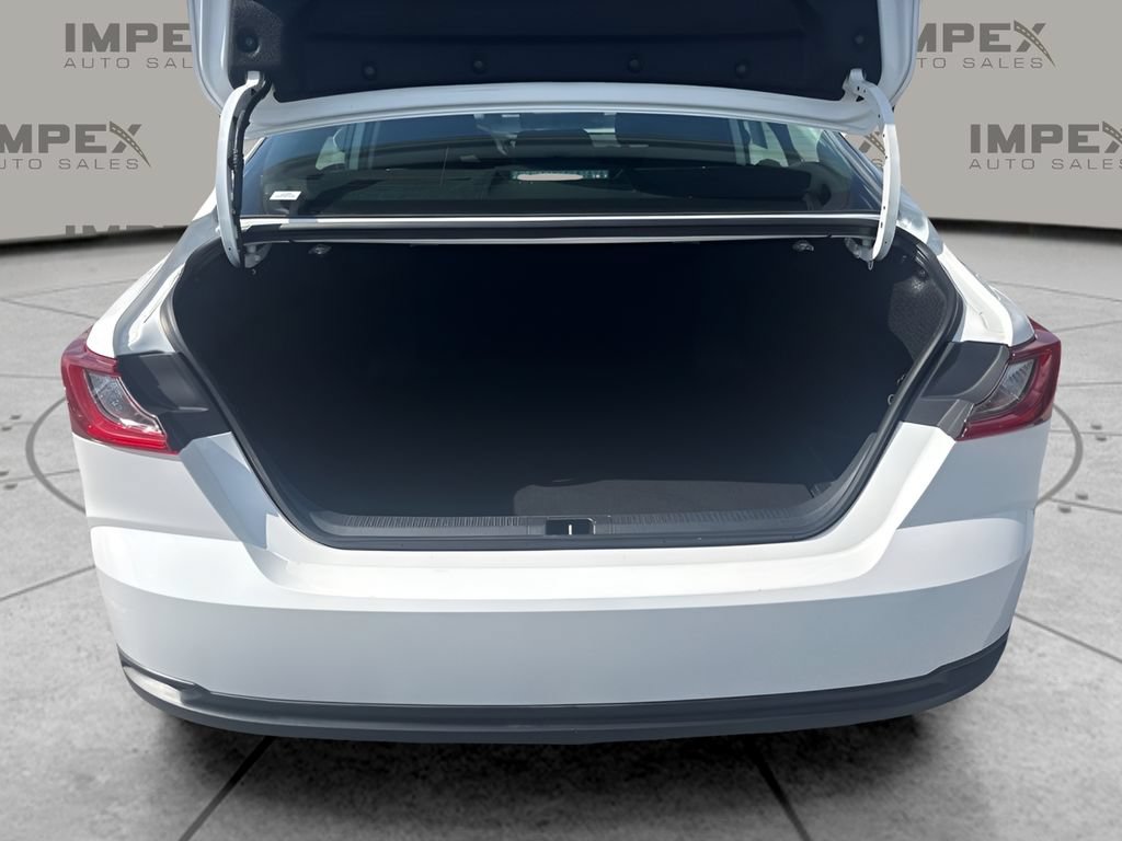 Used 2025 Toyota Camry LE FWD image 24