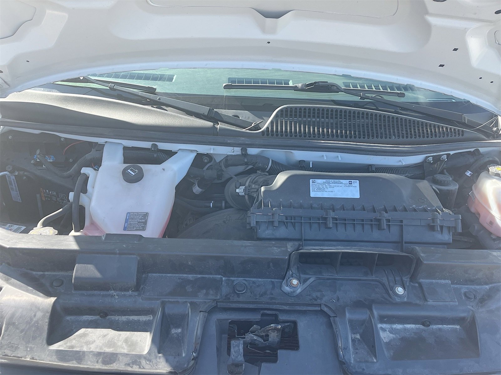 Used 2023 GMC Savana 2500 Extended w/ Driver Convenience Package image 25