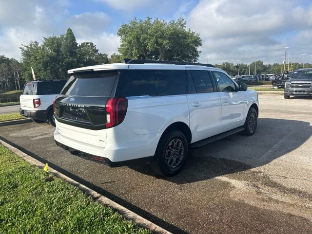 Used 2025 Ford Expedition Max Active RWD image 5