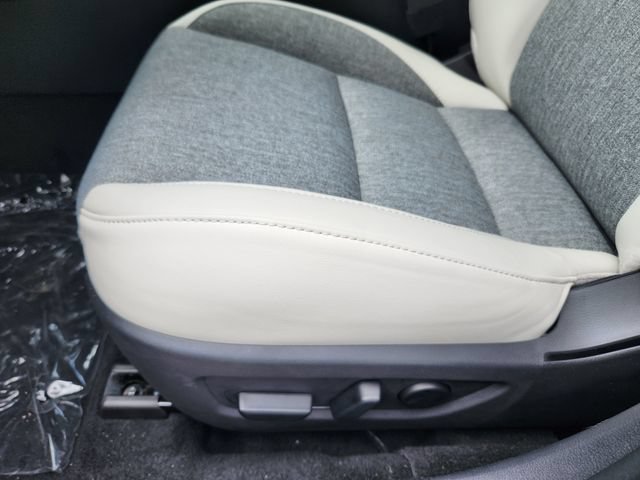 New 2026 MAZDA CX-30 Aire Edition AWD/4WD image 17