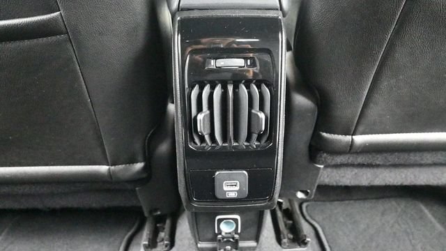 Used 2025 Jeep Compass Latitude AWD/4WD image 13