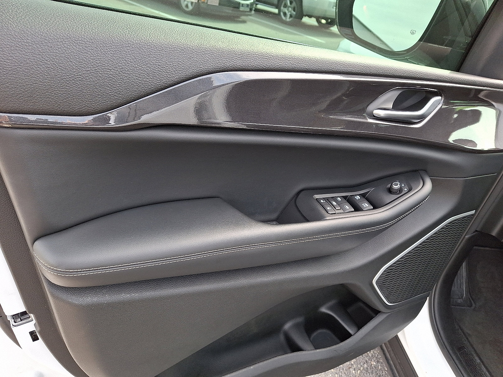 Used 2022 Jeep Grand Cherokee L Laredo image 13