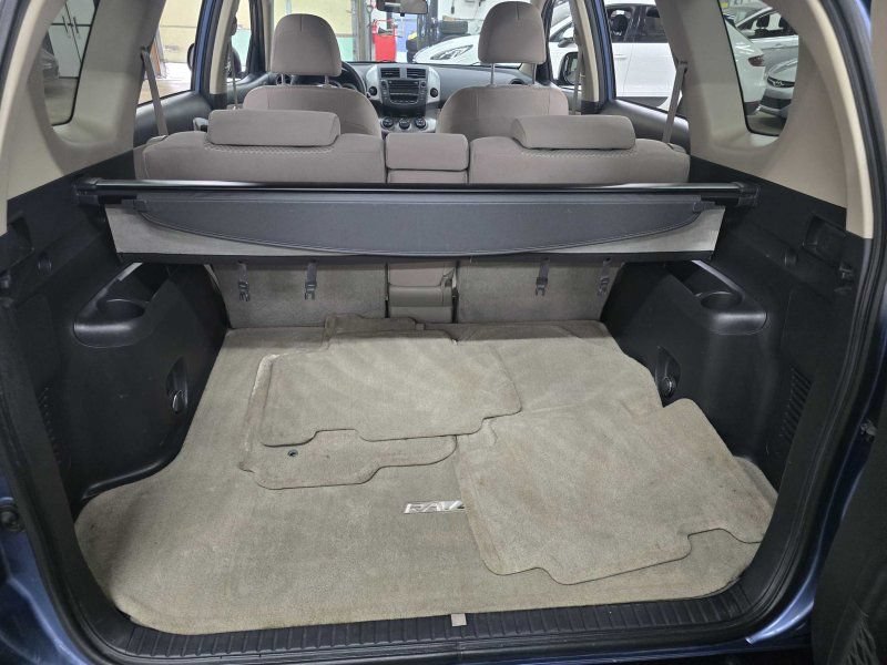 Used 2008 Toyota RAV4 4WD image 10