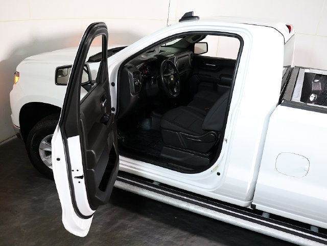 Used 2025 Chevrolet Silverado 1500 W/T RWD image 5