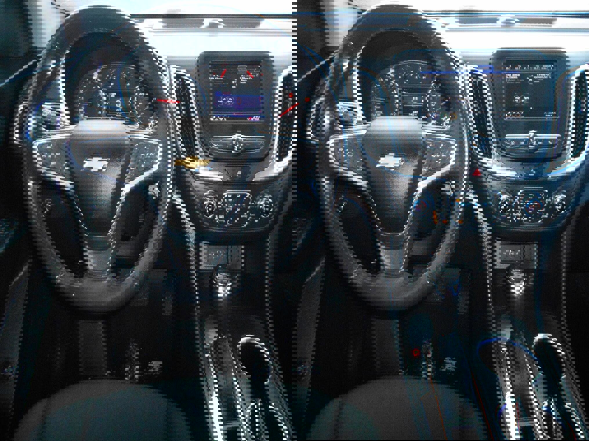 Used 2019 Chevrolet Equinox LT w/ Driver Convenience Package image 4