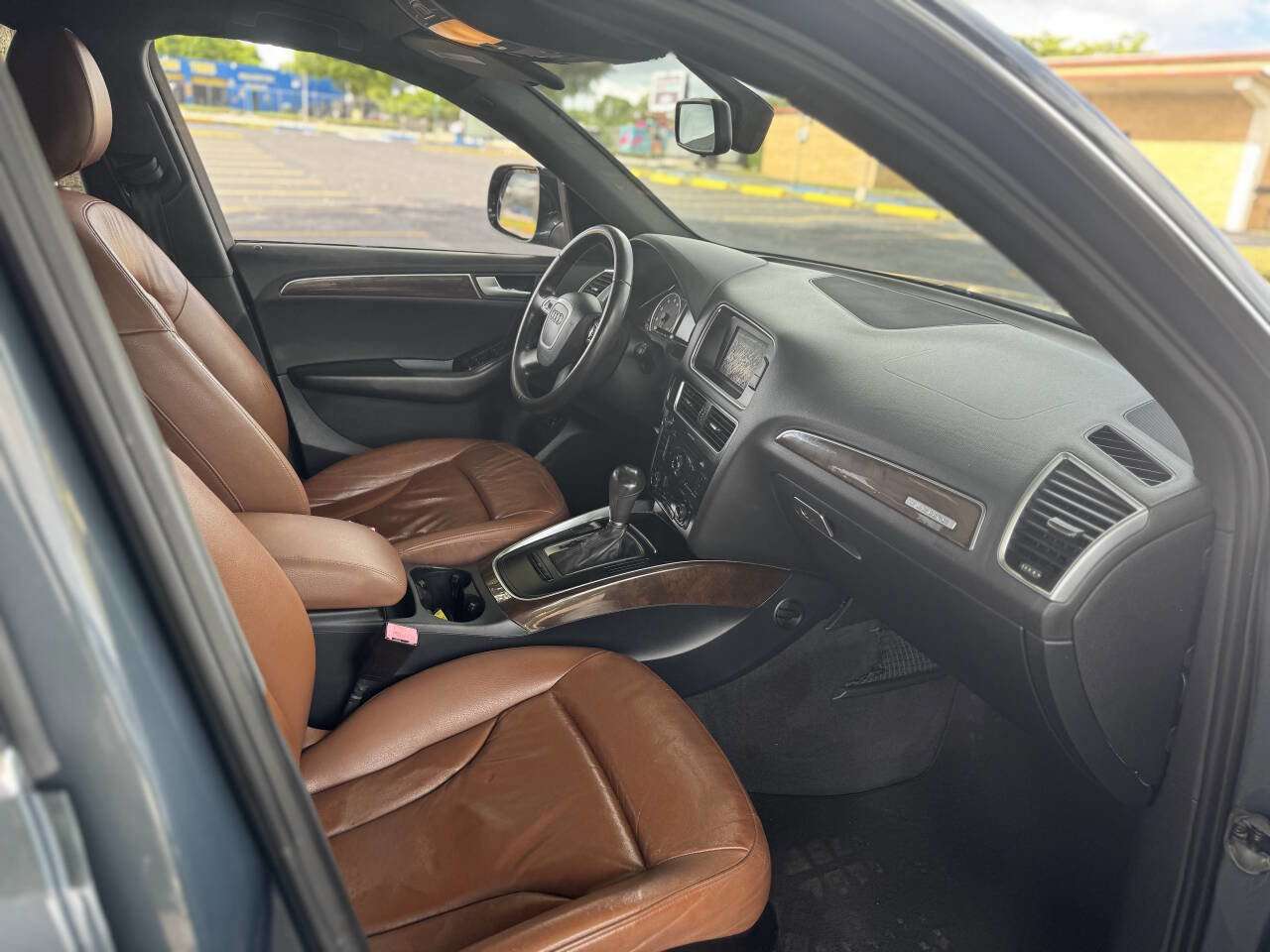 Used 2011 Audi Q5 2.0T Premium image 2