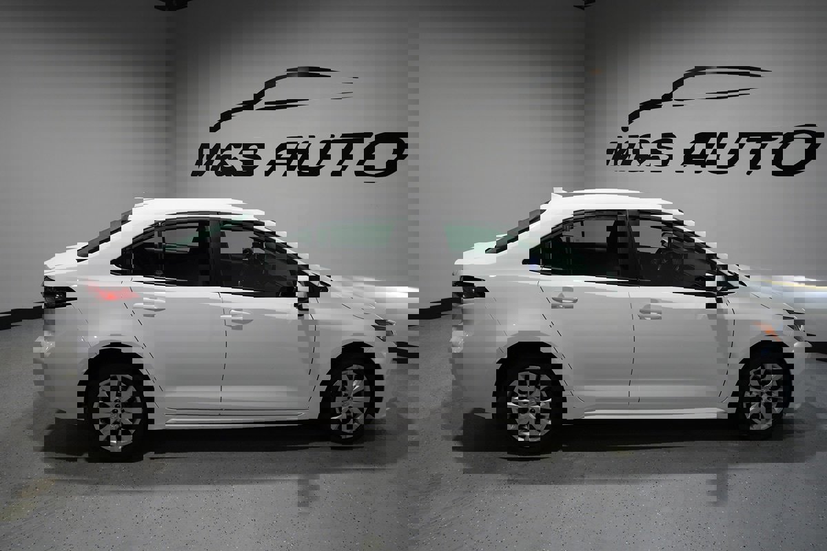 Used 2024 Toyota Corolla LE image 24