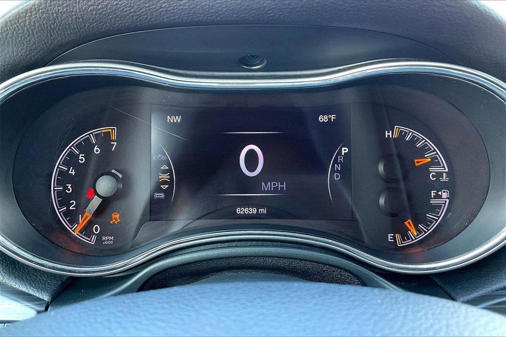 Used 2021 Jeep Grand Cherokee Laredo X image 11