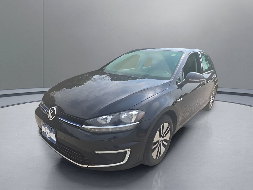 Used 2018 Volkswagen e-Golf SEL FWD image 3