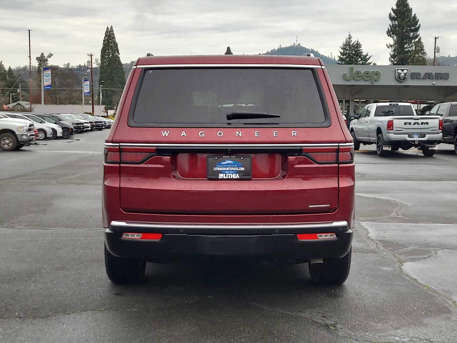 Used 2024 Jeep Wagoneer Series II image 13