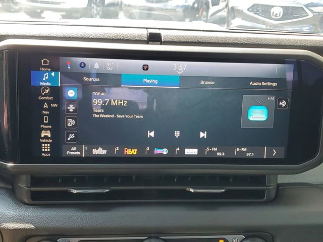 New 2025 Jeep Gladiator Sport image 29