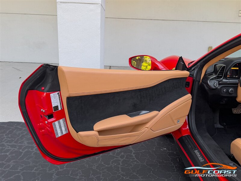 Used 2014 Ferrari 458 Spider RWD image 23