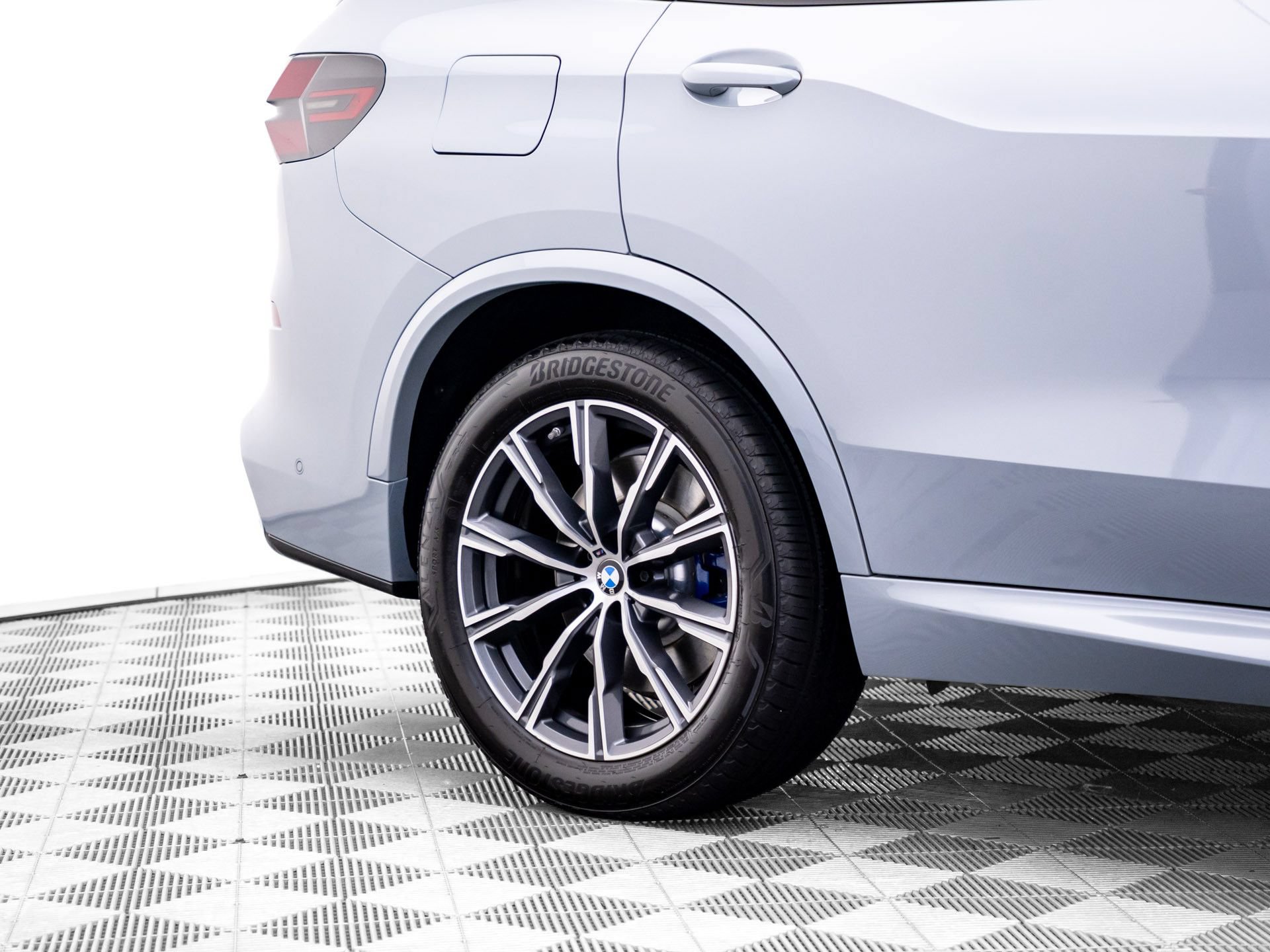 Certified 2026 BMW X5 M60i AWD/4WD image 34