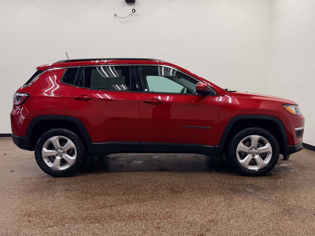 Used 2018 Jeep Compass Latitude w/ Popular Equipment Group AWD/4WD image 7