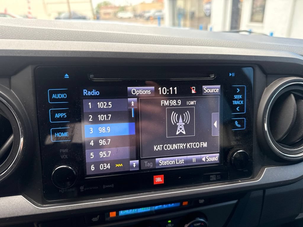Used 2019 Toyota Tacoma TRD Sport w/ TRD Premium Sport Package AWD/4WD image 29