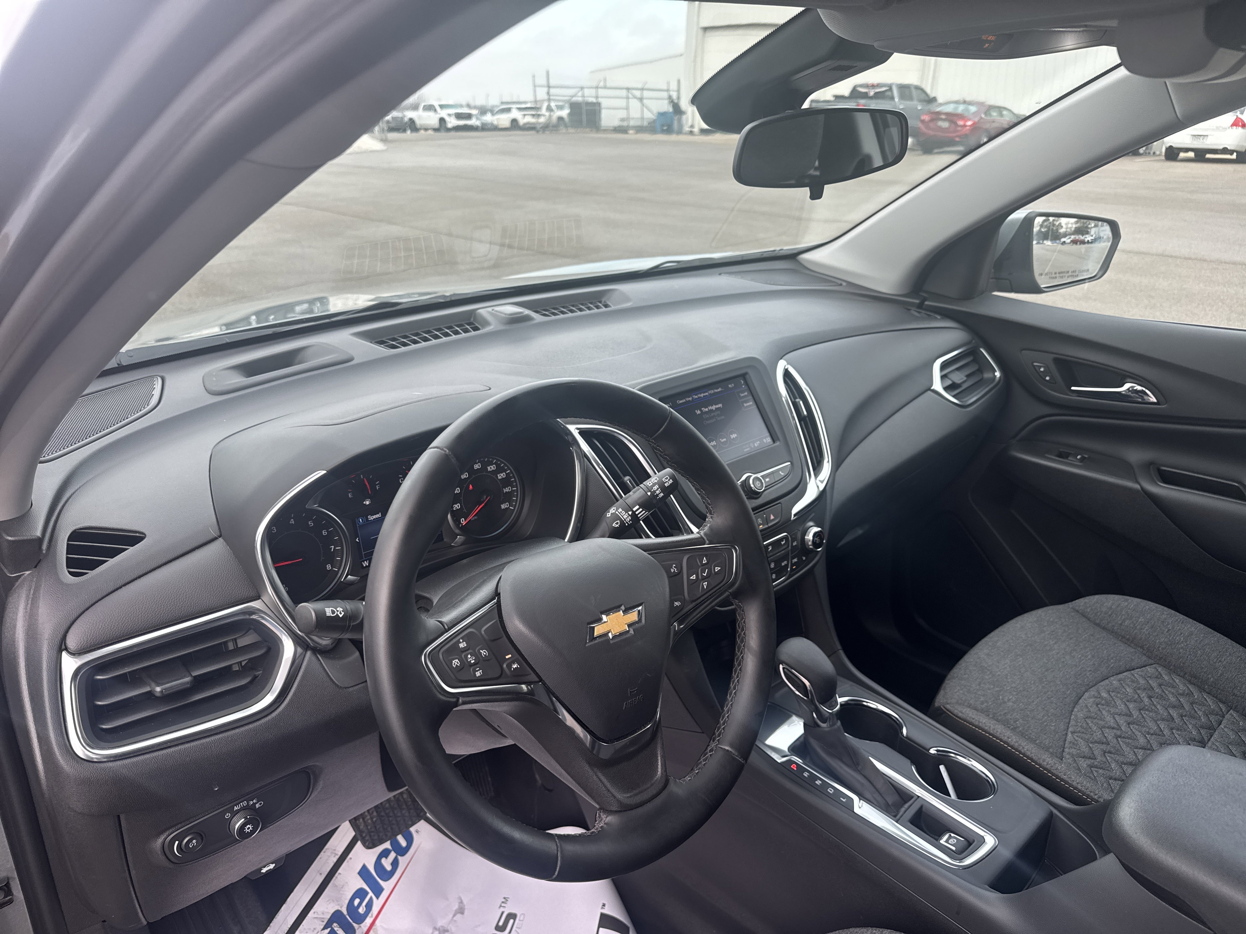 Used 2024 Chevrolet Equinox LT image 9