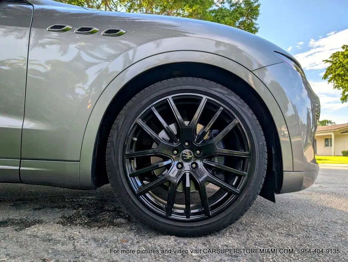 Used 2021 Maserati Levante image 97