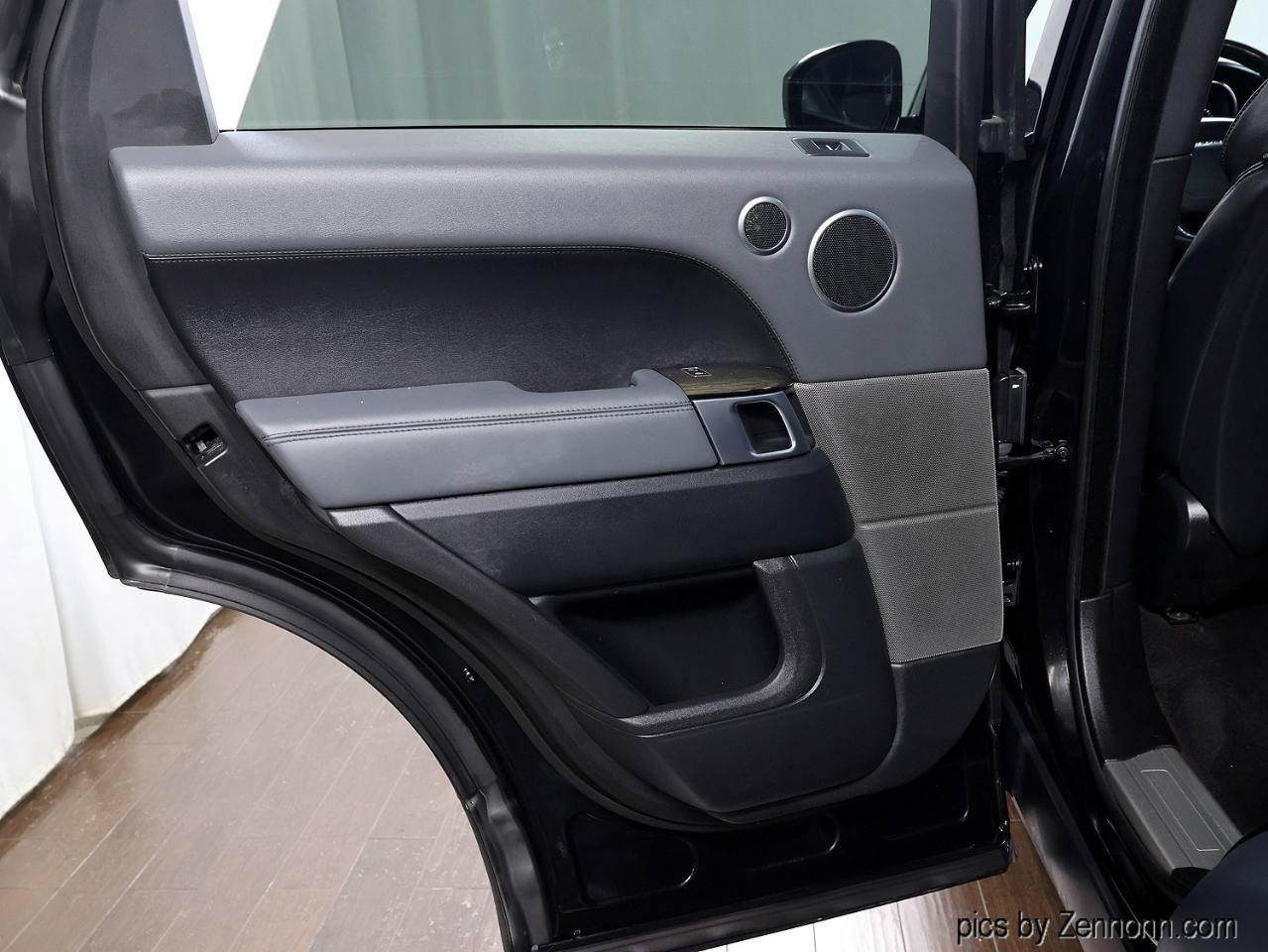 Used 2014 Land Rover Range Rover Sport HSE AWD/4WD image 29