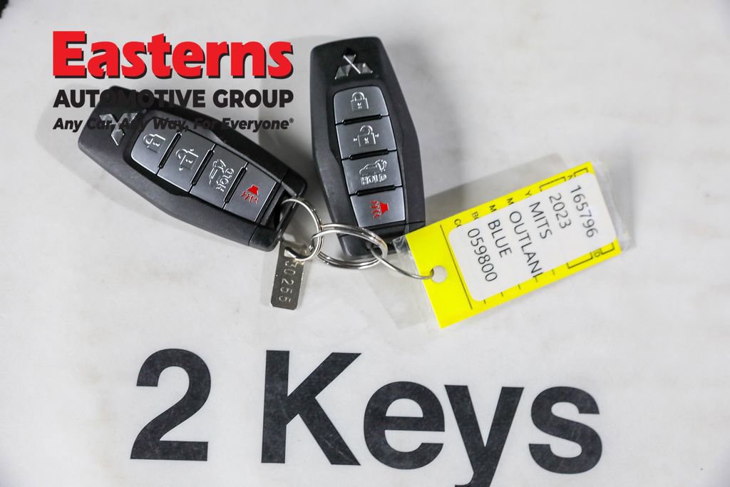 Used 2023 Mitsubishi Outlander SE image 23