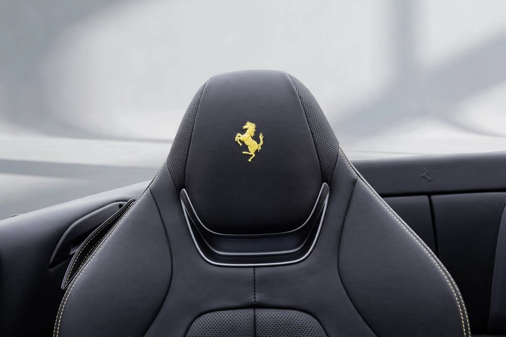 Certified 2022 Ferrari Portofino M RWD image 51
