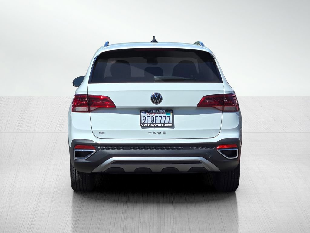 Used 2023 Volkswagen Taos SE FWD image 6