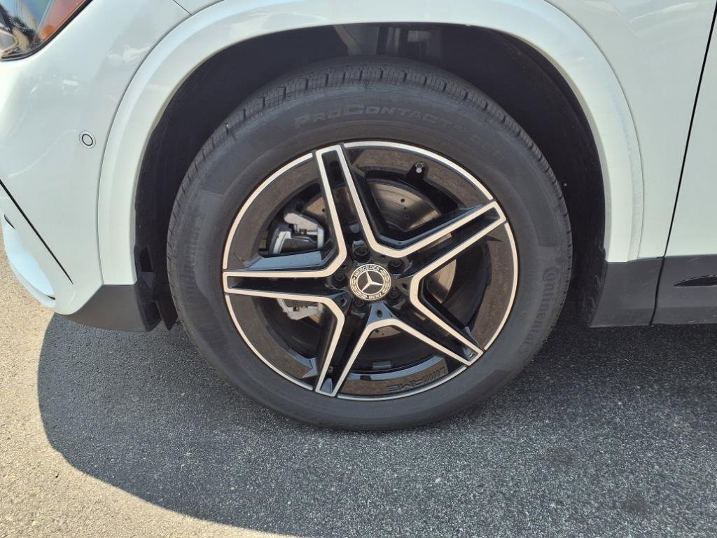 Certified 2025 Mercedes-Benz GLA 250 4MATIC image 10