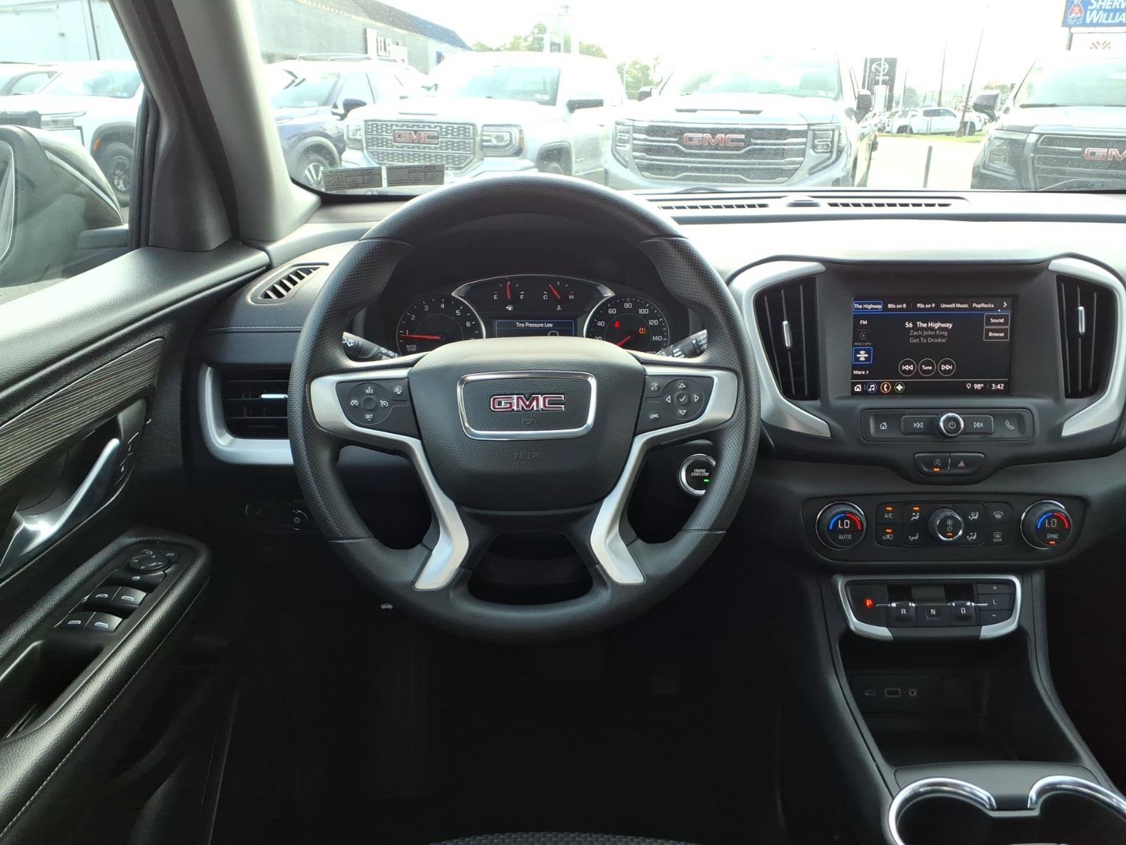 Used 2022 GMC Terrain SLE w/ Driver Convenience Package FWD image 13