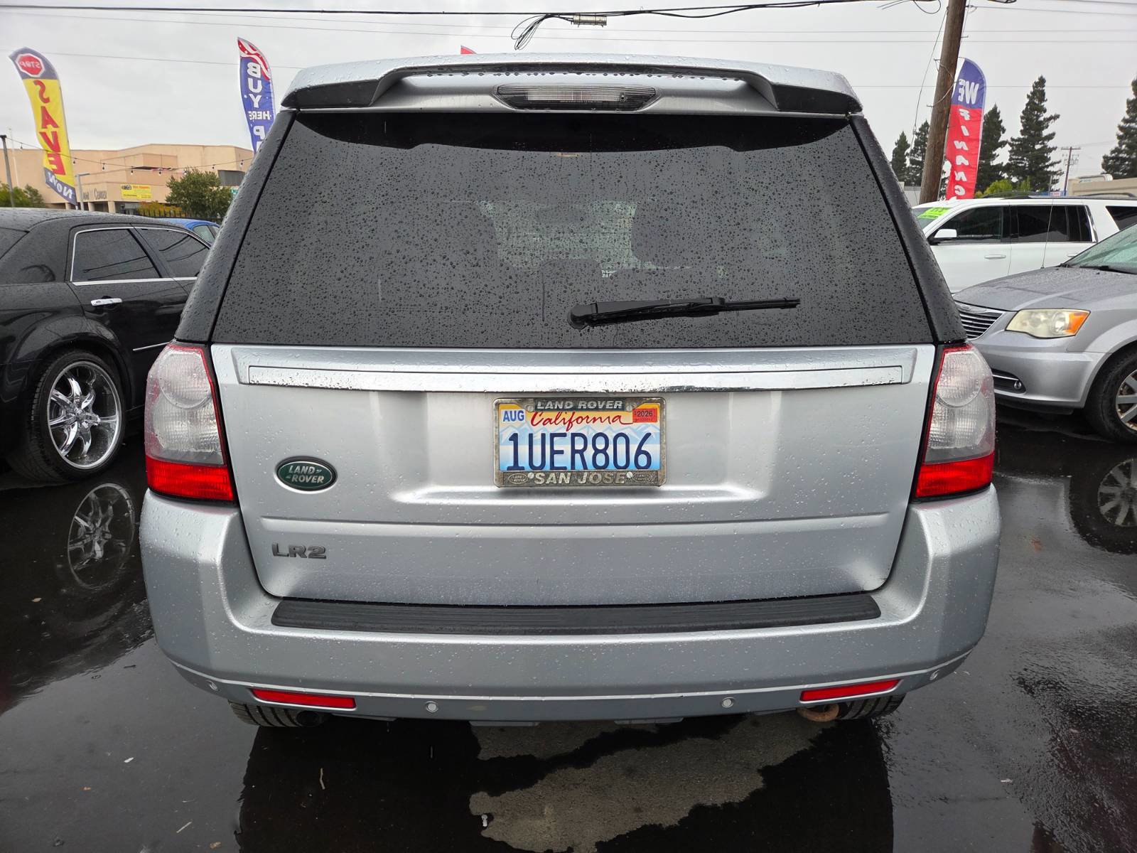 Used 2012 Land Rover LR2 HSE image 3