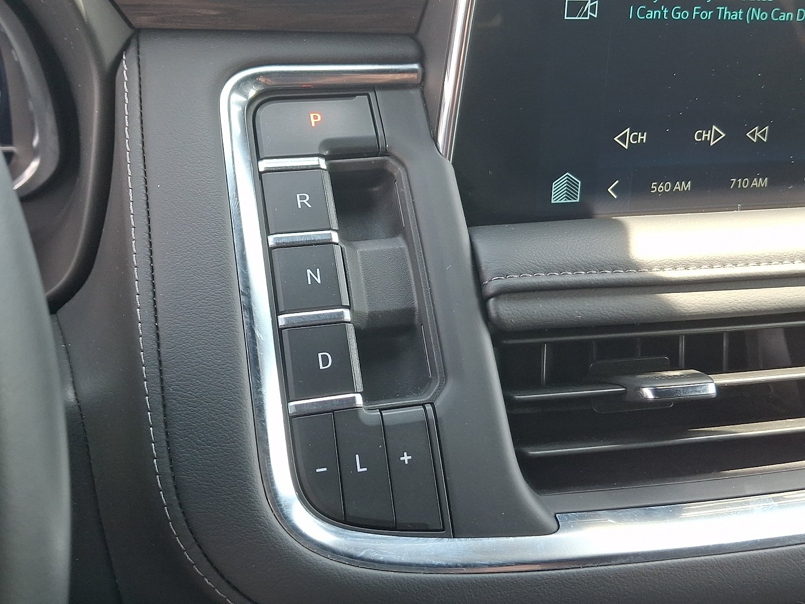 Used 2024 Chevrolet Tahoe LT AWD/4WD image 15
