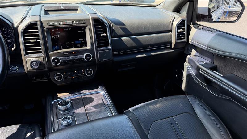 Used 2019 Ford Expedition Limited w/ Special Edition Package AWD/4WD image 18