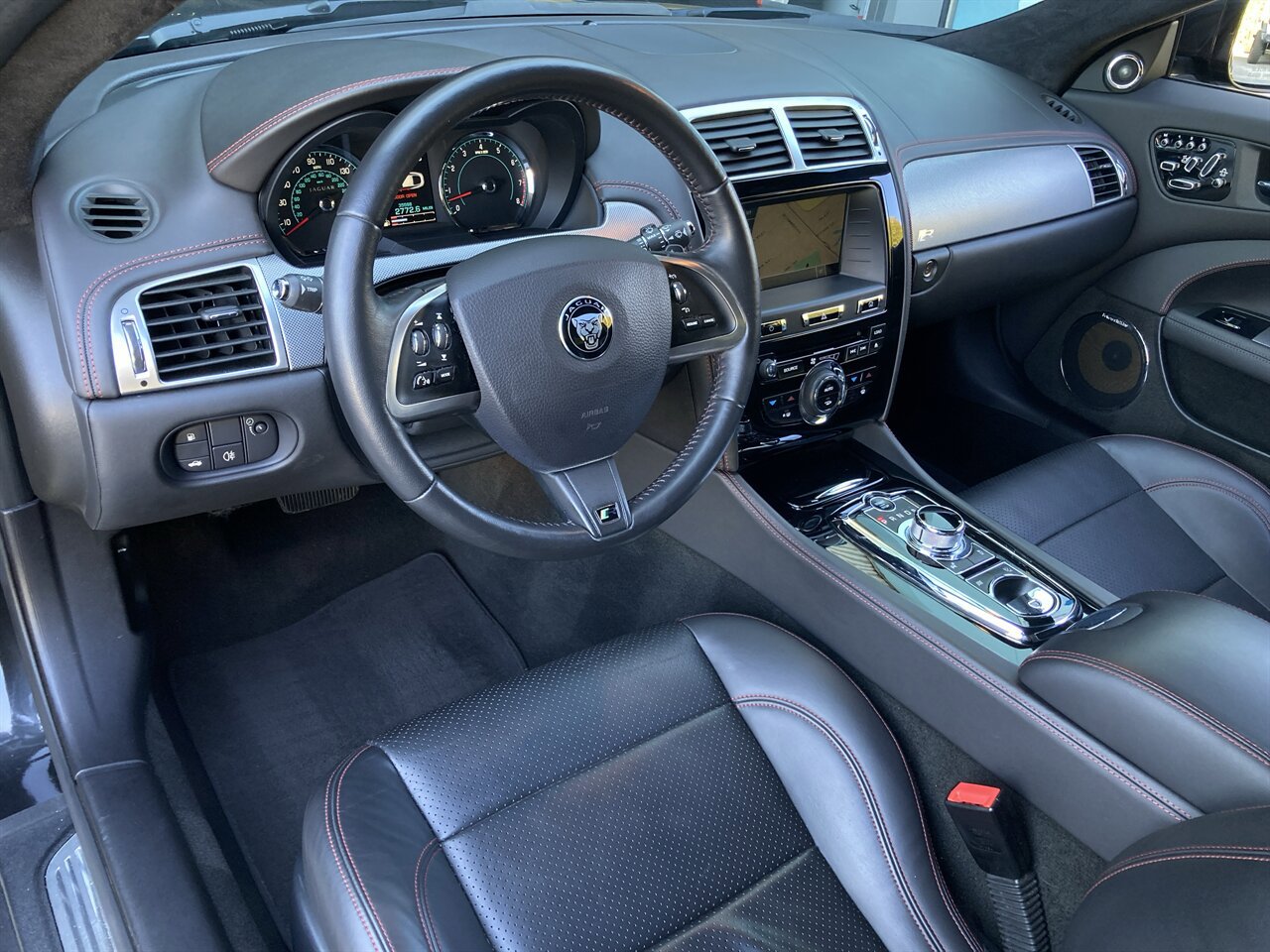 Used 2014 Jaguar XKR R image 18