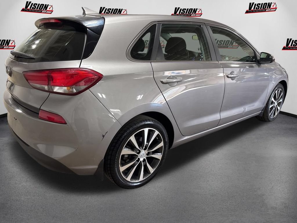 Used 2020 Hyundai Elantra GT FWD image 5