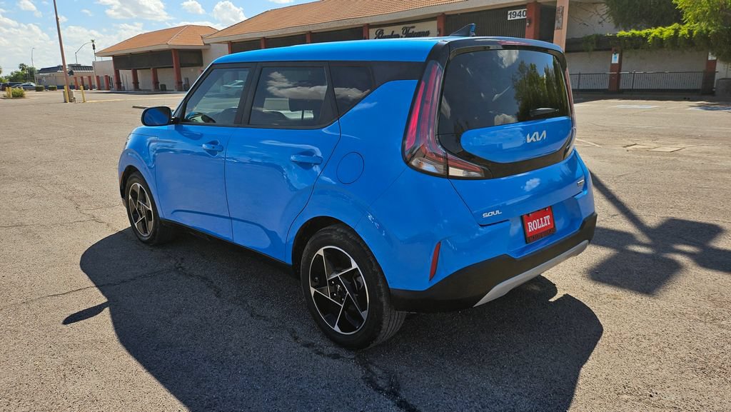 Used 2024 Kia Soul EX FWD image 8