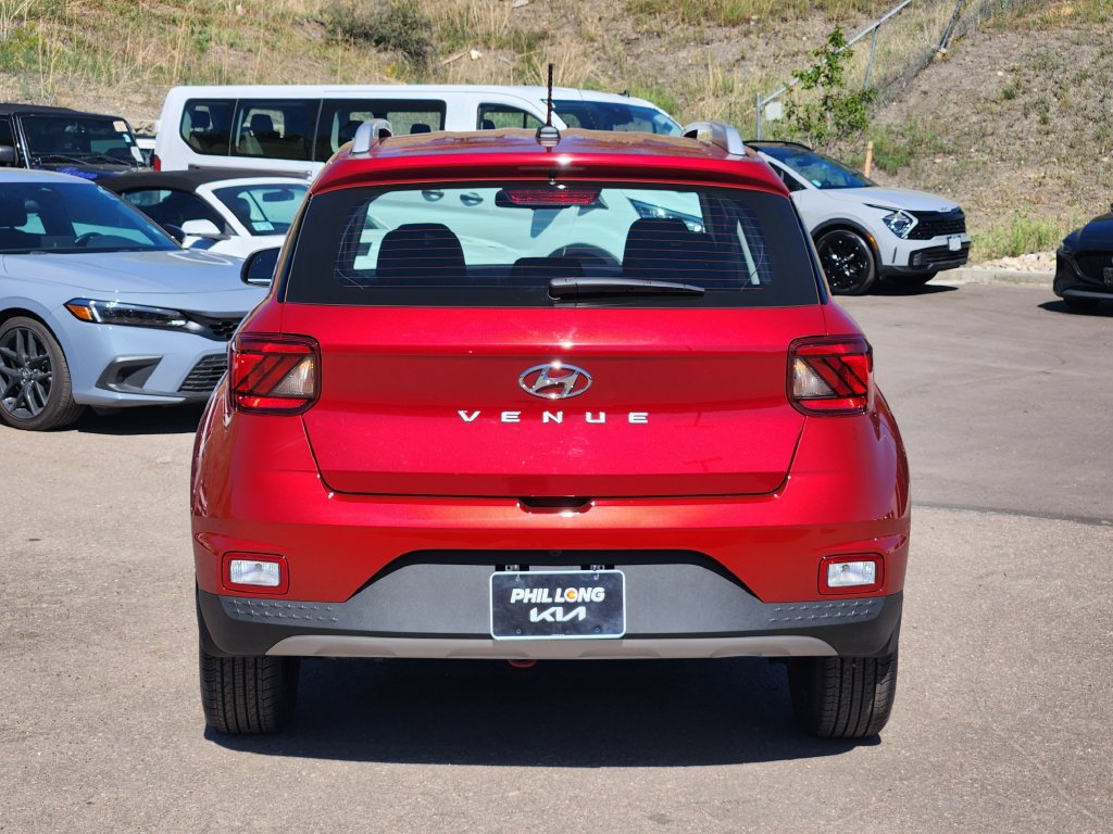 Used 2026 Hyundai Venue SEL FWD image 6