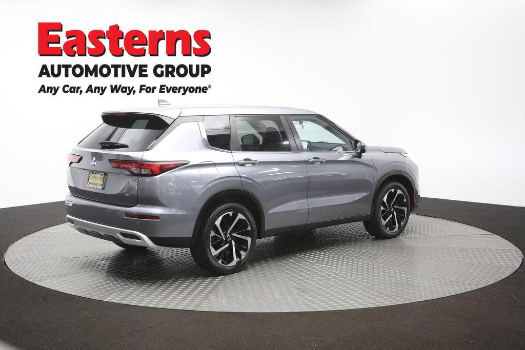 Used 2024 Mitsubishi Outlander SE FWD image 40